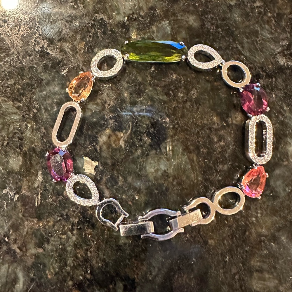 Genuine Swarovski bracelet w/extender
